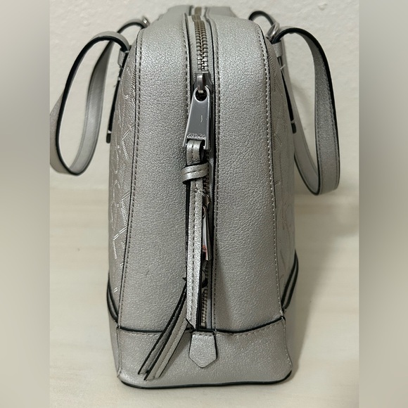 Calvin Klein Bag in Silver - Picture 4 of 13